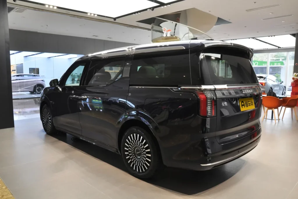 Обзор Zeekr 009